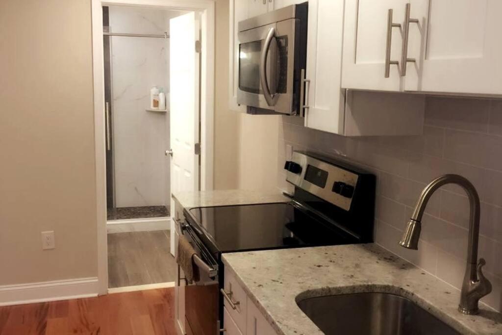شقة Modern Cozy Unit Near Geno'S & Pat'S فيلادلفيا المظهر الخارجي الصورة